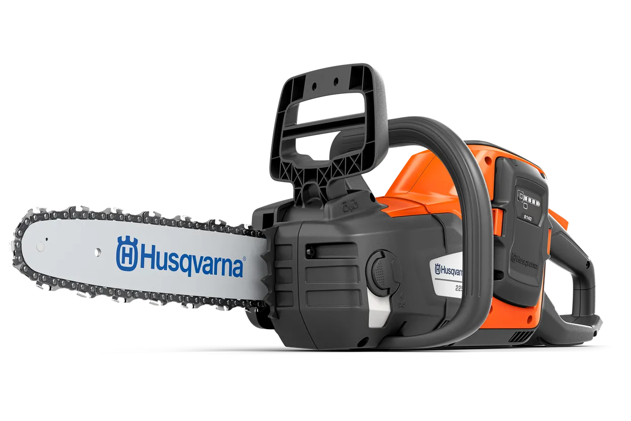 Husqvarna Chainsaws 225i with battery and charger